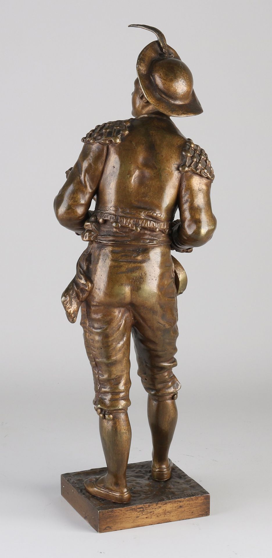 Bronze figure, Musician - Image 2 of 2
