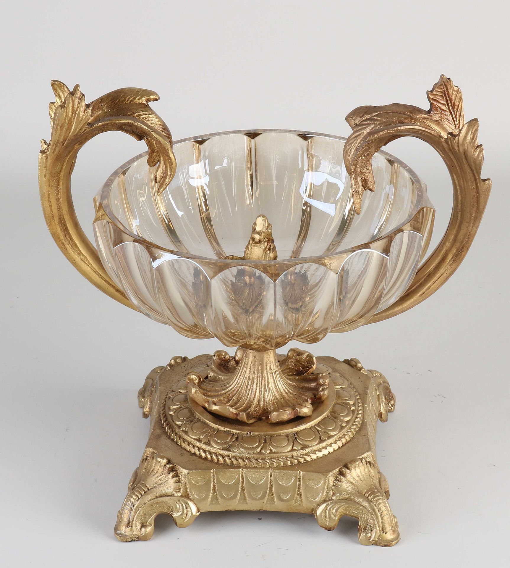 Show bowl with bronze