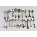 Lot silver teaspoons