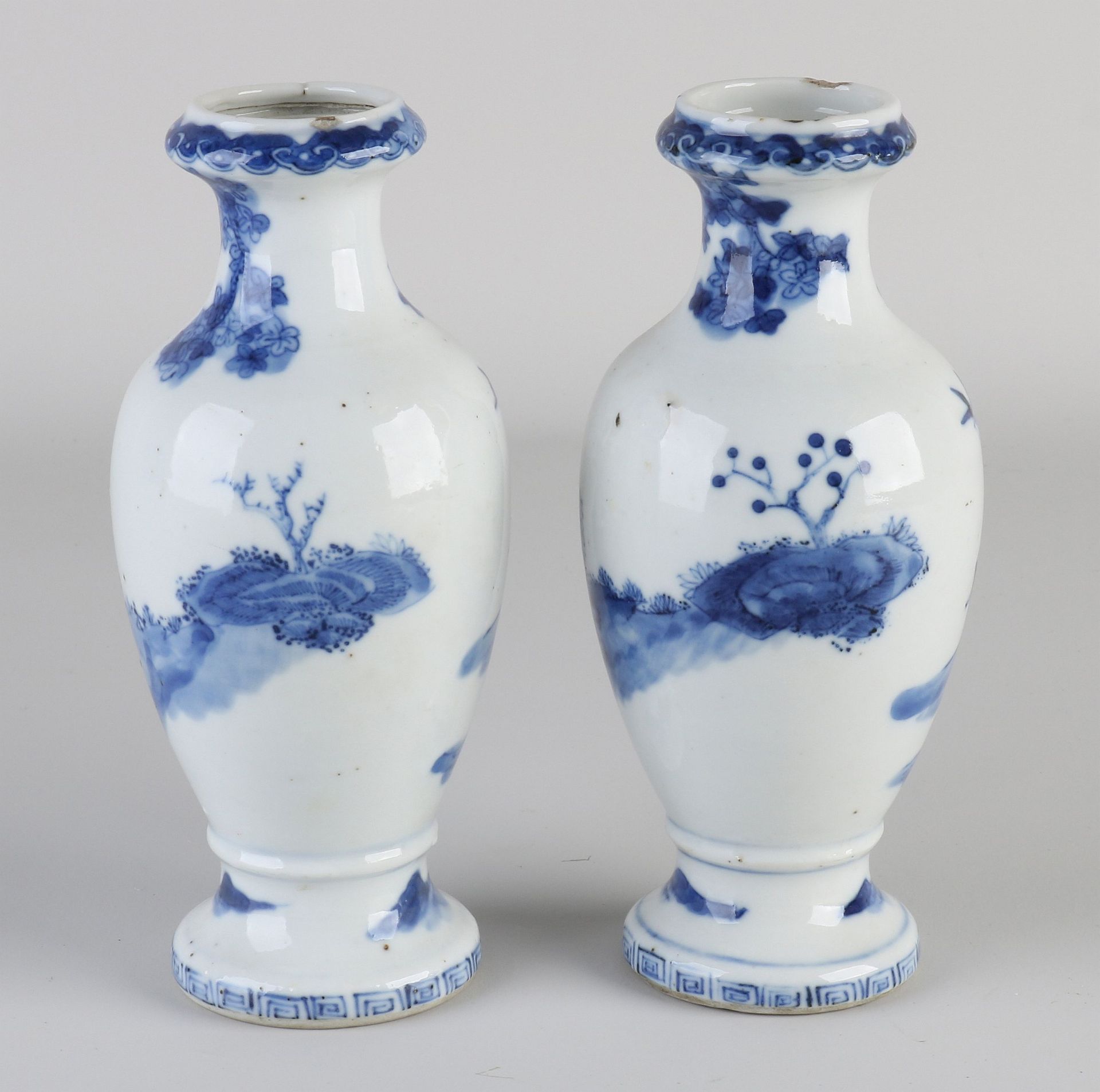 Two Chinese vases, H 16 cm. - Image 2 of 3