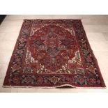 Large old Persian rug, 189 x 130 cm.