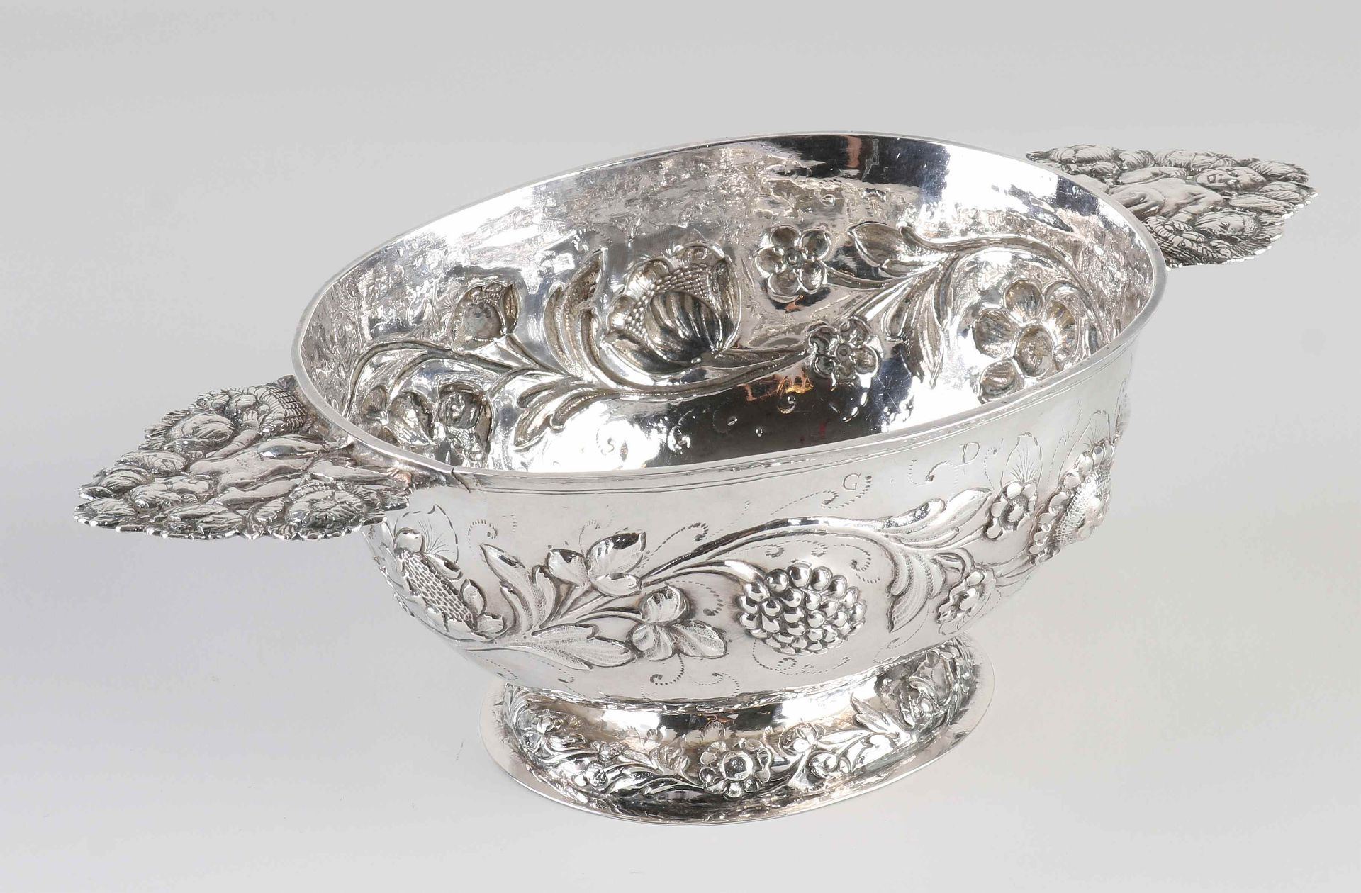 Antique silver brandy bowl, 1714