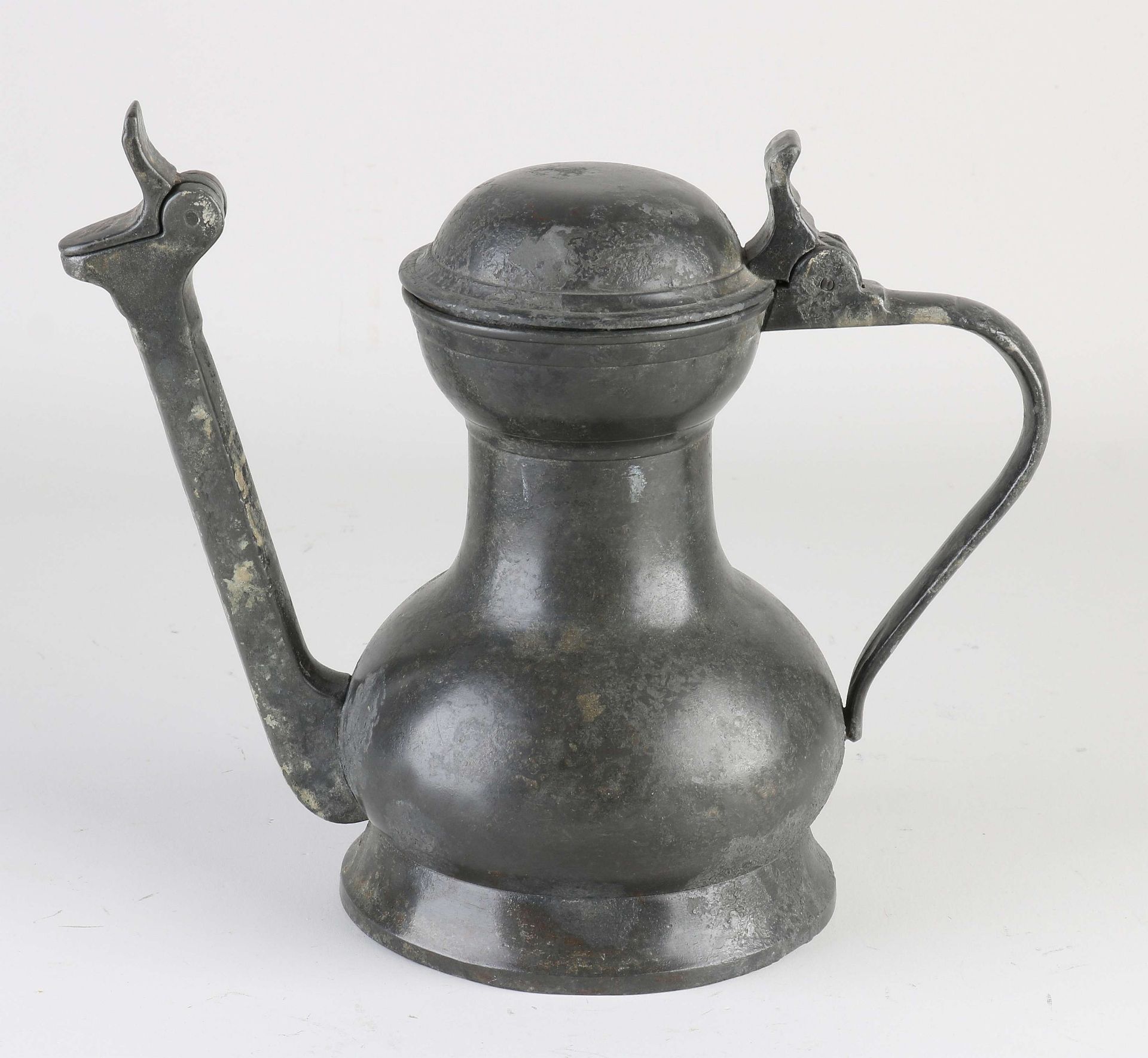 Antique pewter Jan Steen jug, H 19.5 cm.