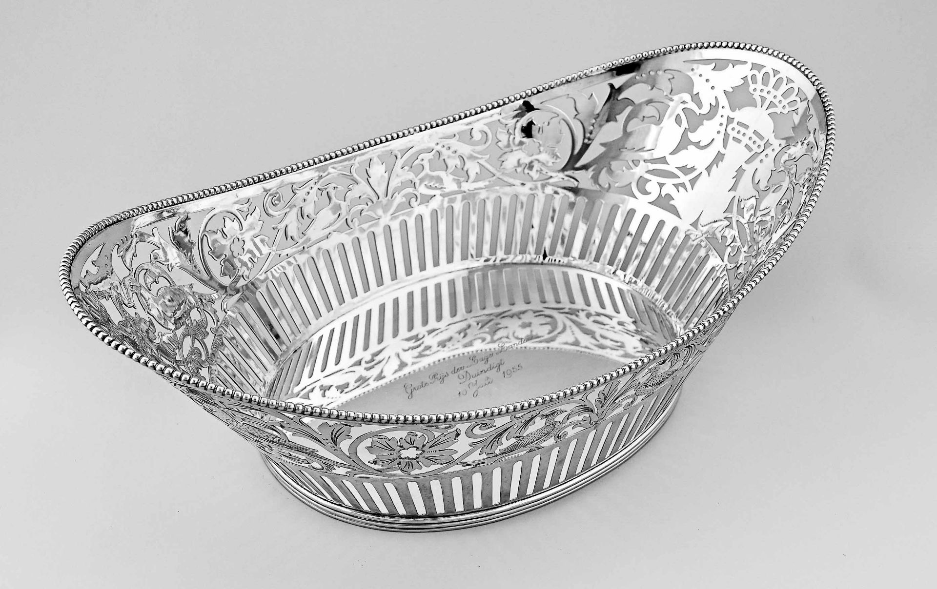 Silver bread basket - Image 2 of 3