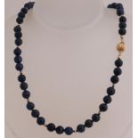 Necklace lapis lazuli, gold lock