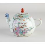 Chinese Family Rose teapot