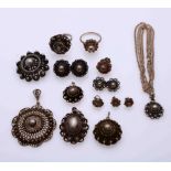 Lot of silver jewelry with buttons