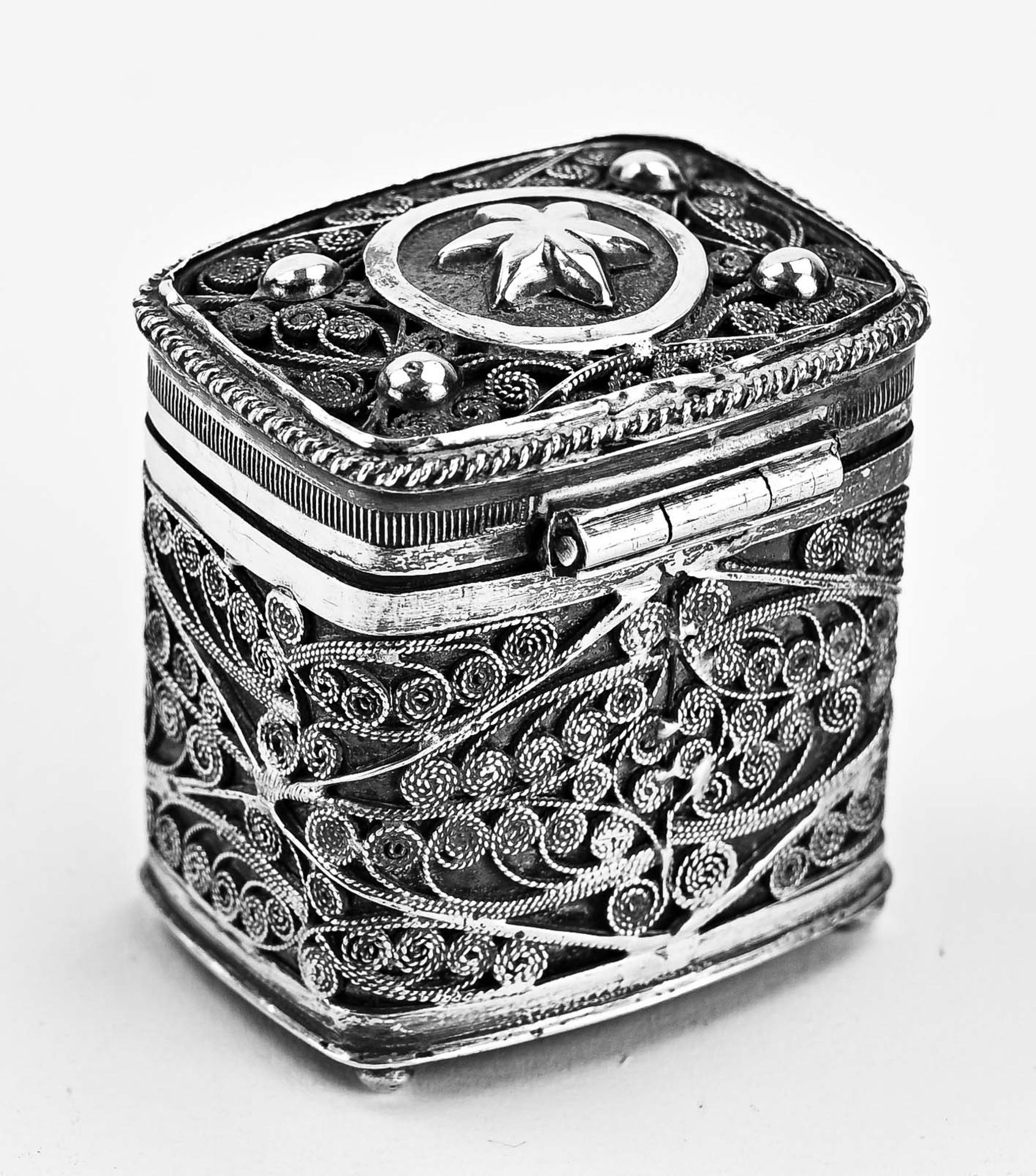 Silver loderain box - Image 2 of 2