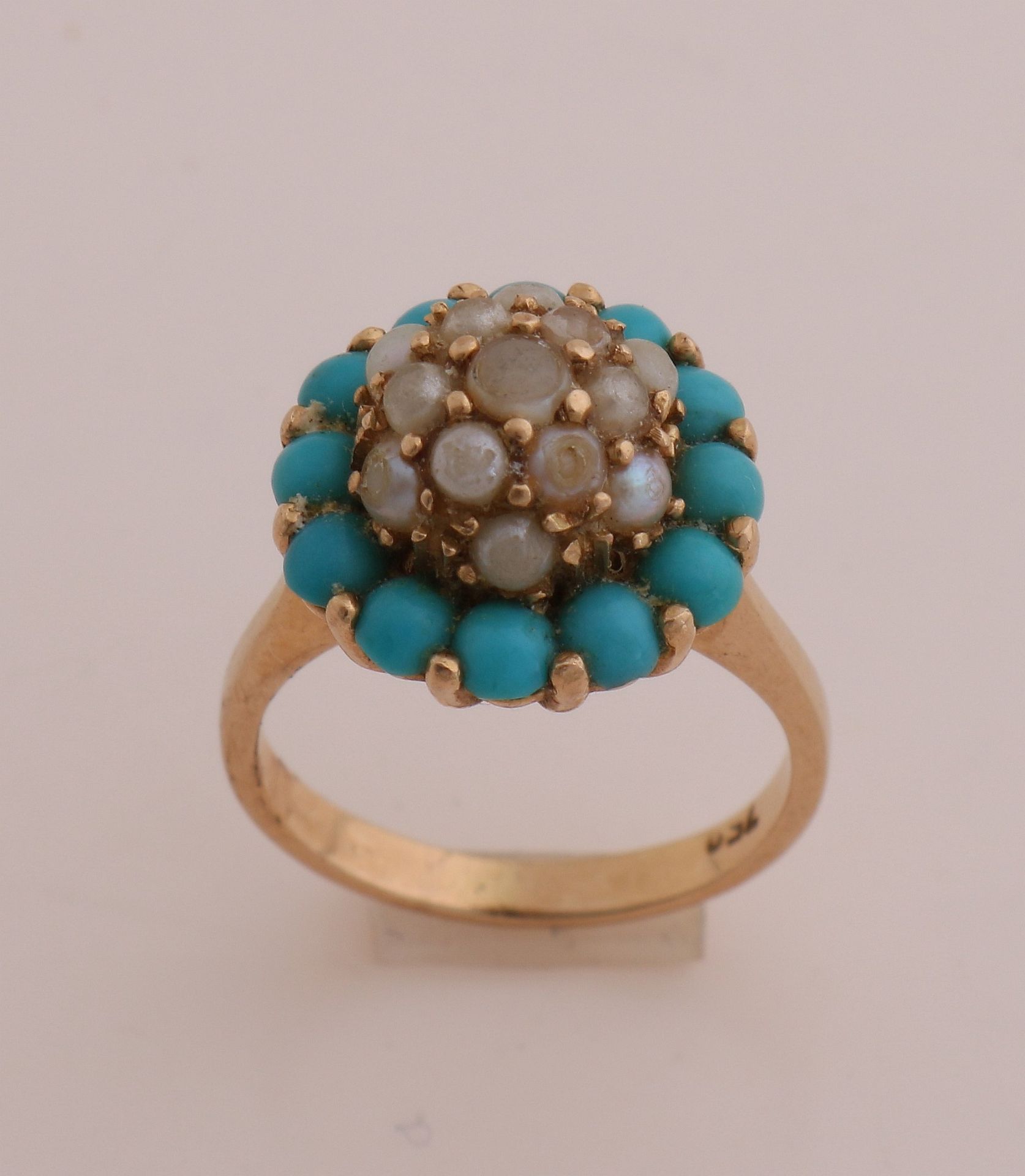 Gold ring with pearl and turquoise