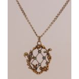 Antique gold necklace with pendant and opal