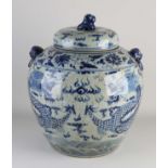 Chinese lidded pot Ø 37 cm.