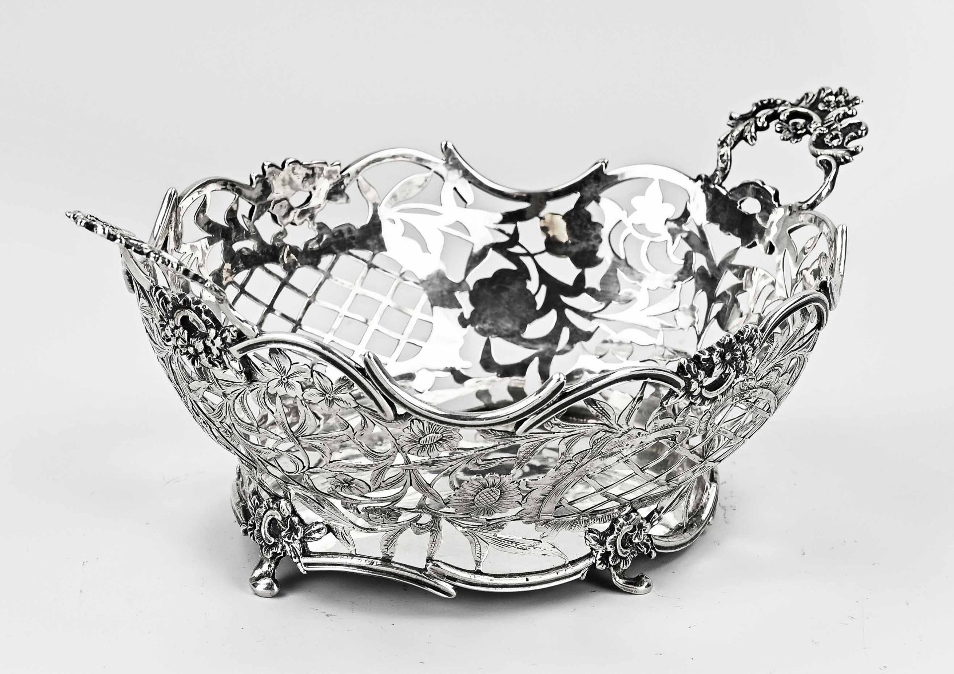 Silver bread basket - Image 2 of 2