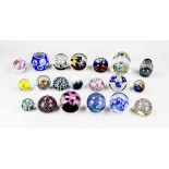 Lot paperweight