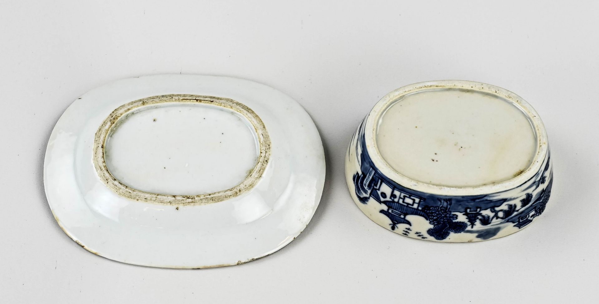 18th century Chinese lidded tureen + saucer - Image 3 of 3