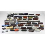 Lot with wagons (approx. 45 pieces)
