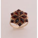 gold ring garnet