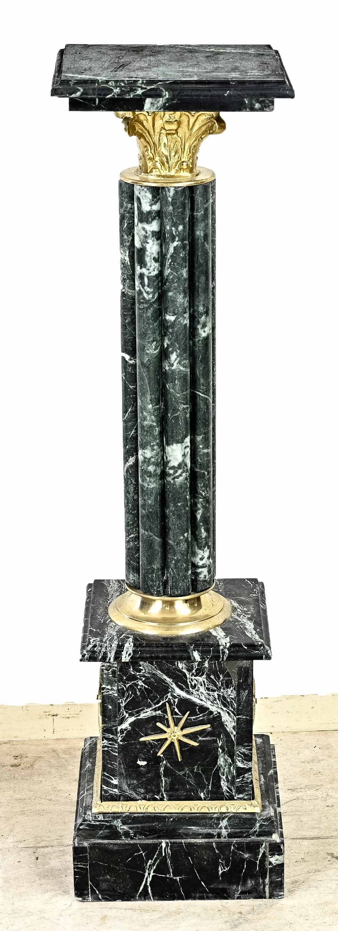 Green marble column