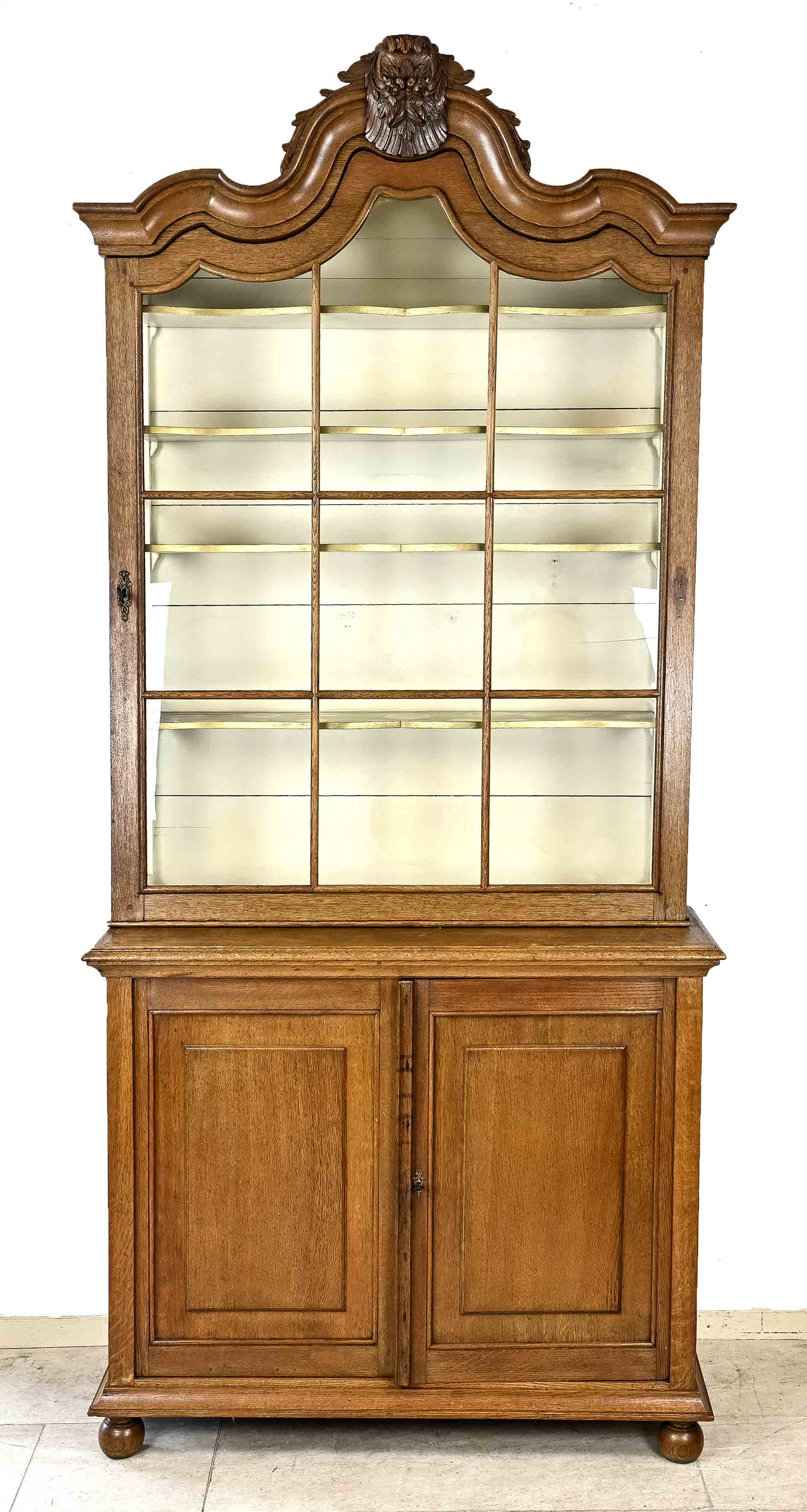 Dutch farmers display cabinet