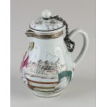 18th century Chinese jug, H 11.5 cm.