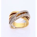 Gold ring with 2 lanes with diamond