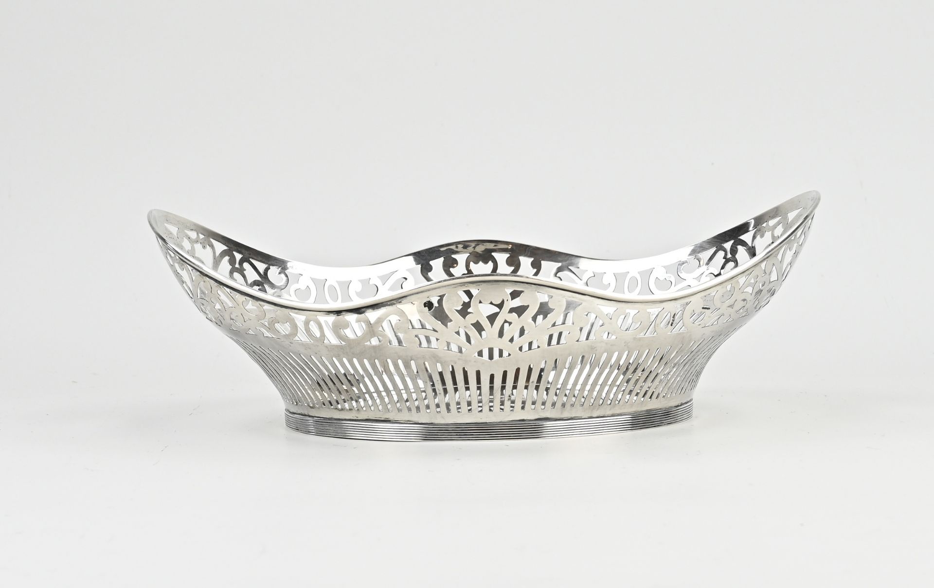 Silver bread basket