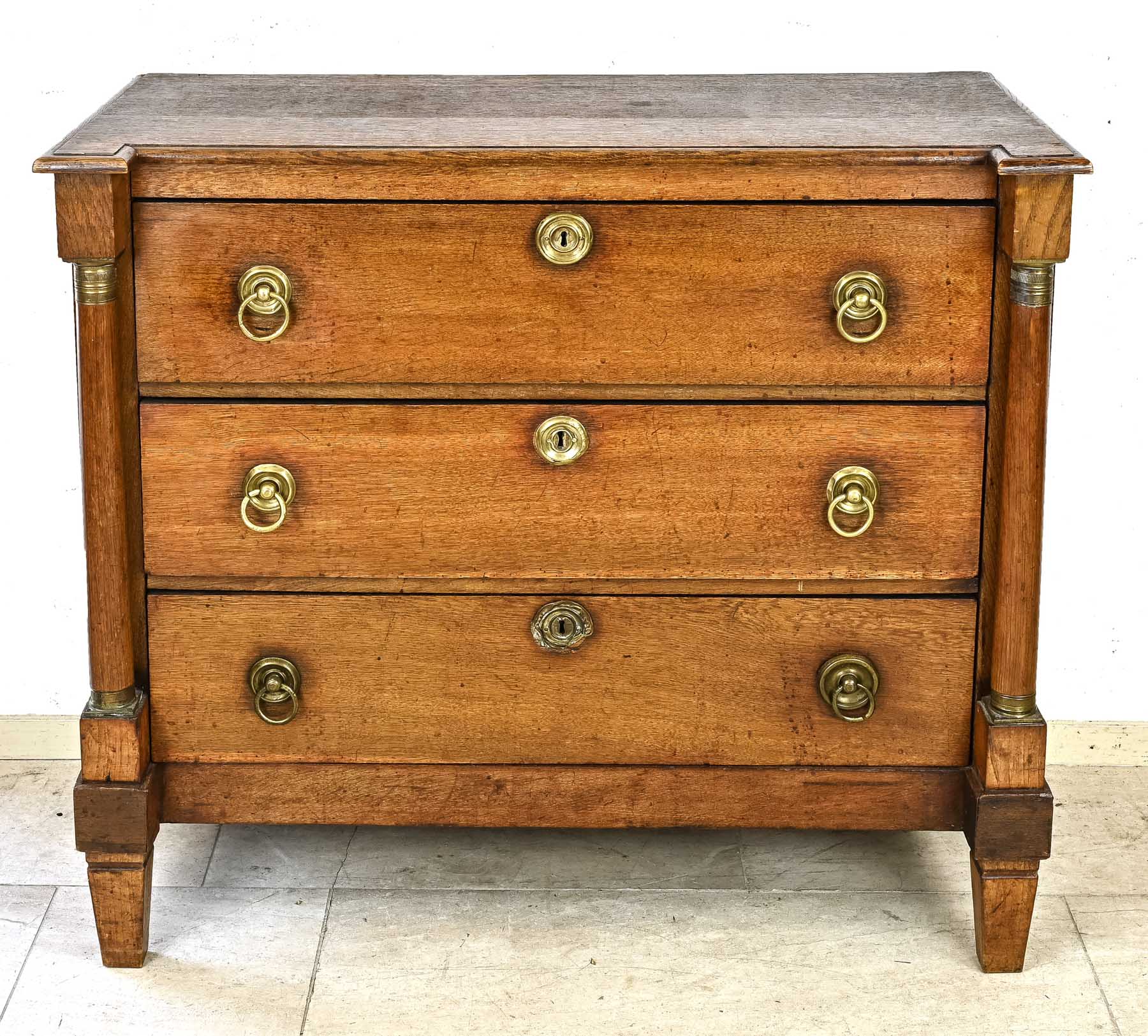 Antique chest of drawers, 1820