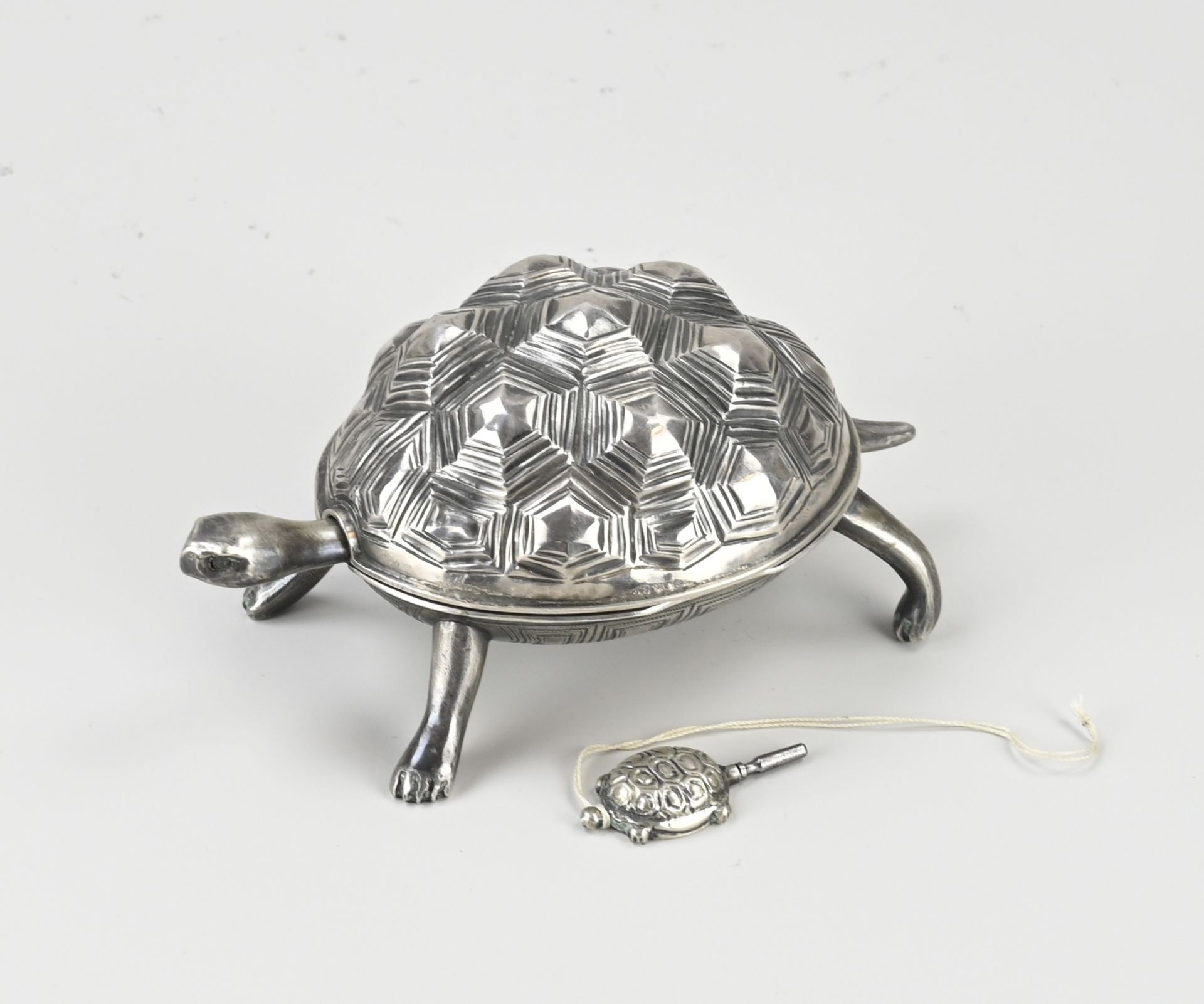 Table clock, silver turtle - Image 2 of 3