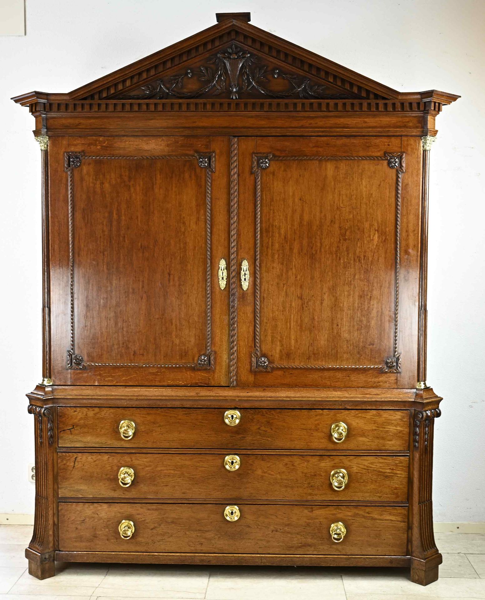 18th century oak cabinet