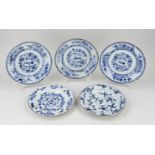 Five 18th century Chinese plates Ø 23 cm.