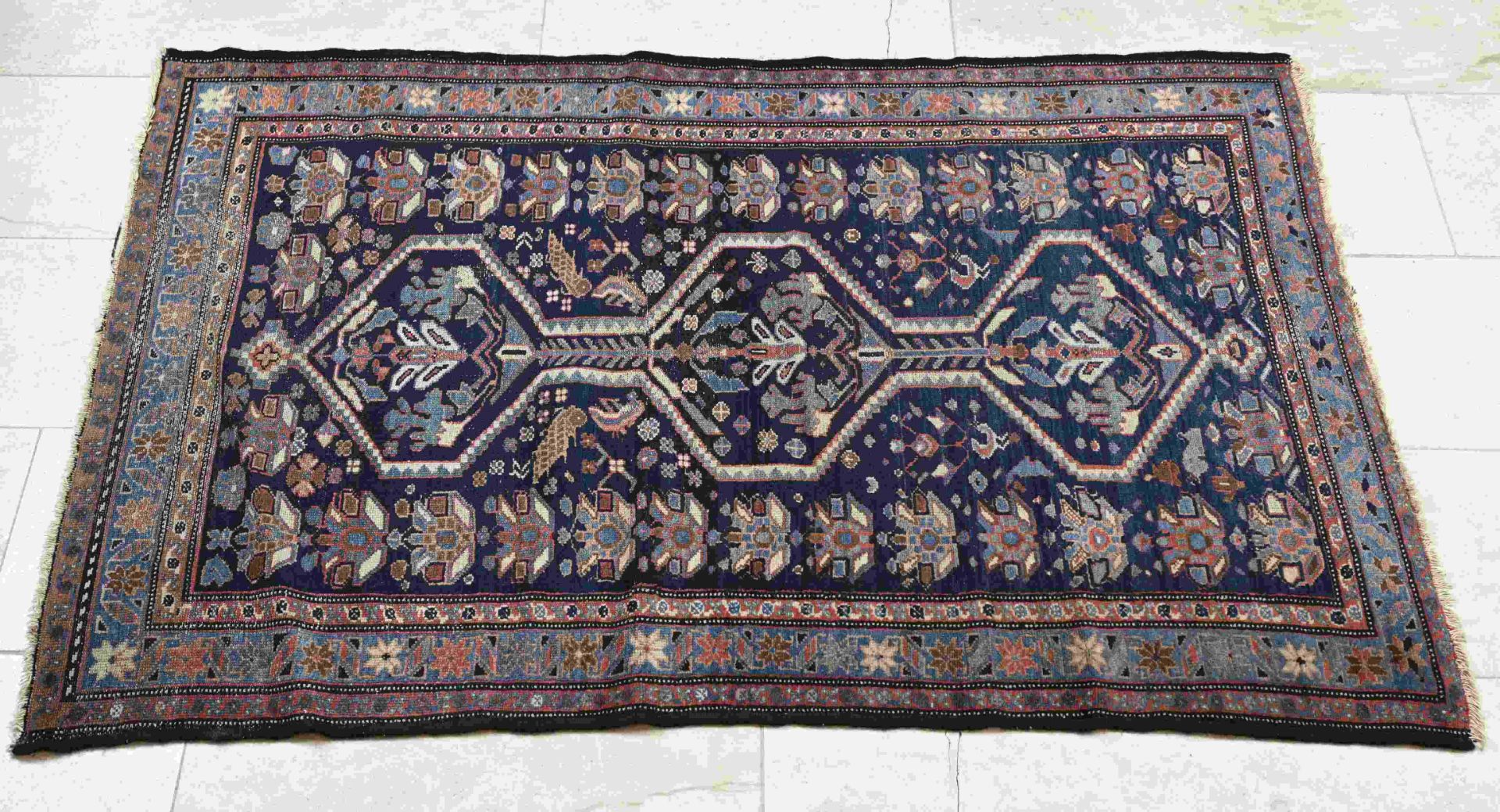 Old Persian rug, 160 x 103 cm.