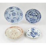 Four antique Chinese/Japanese plates Ø 19 - 26 cm.