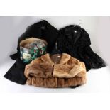 Lot of fur coats etc. (5x)