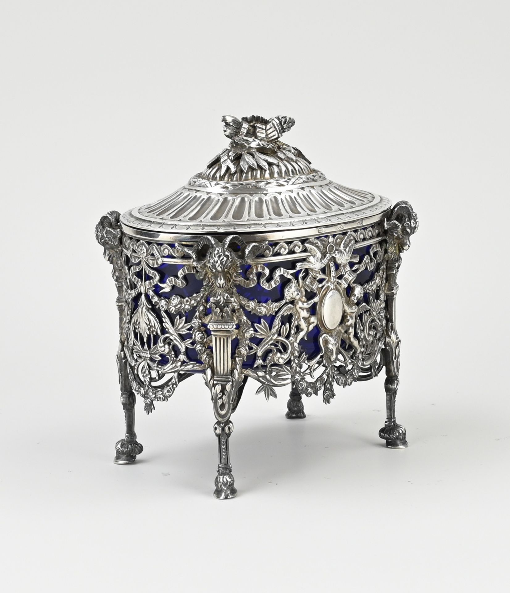 Silver box, 18th century - Image 2 of 2