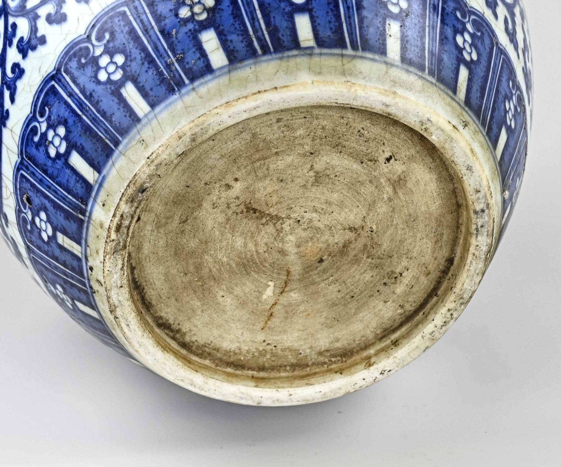 Chinese vase Ø 31 cm. - Image 2 of 3