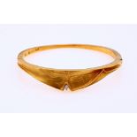 Gold slave bracelet with diamond