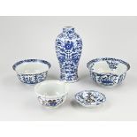Lot of antique Chinese porcelain (5x)
