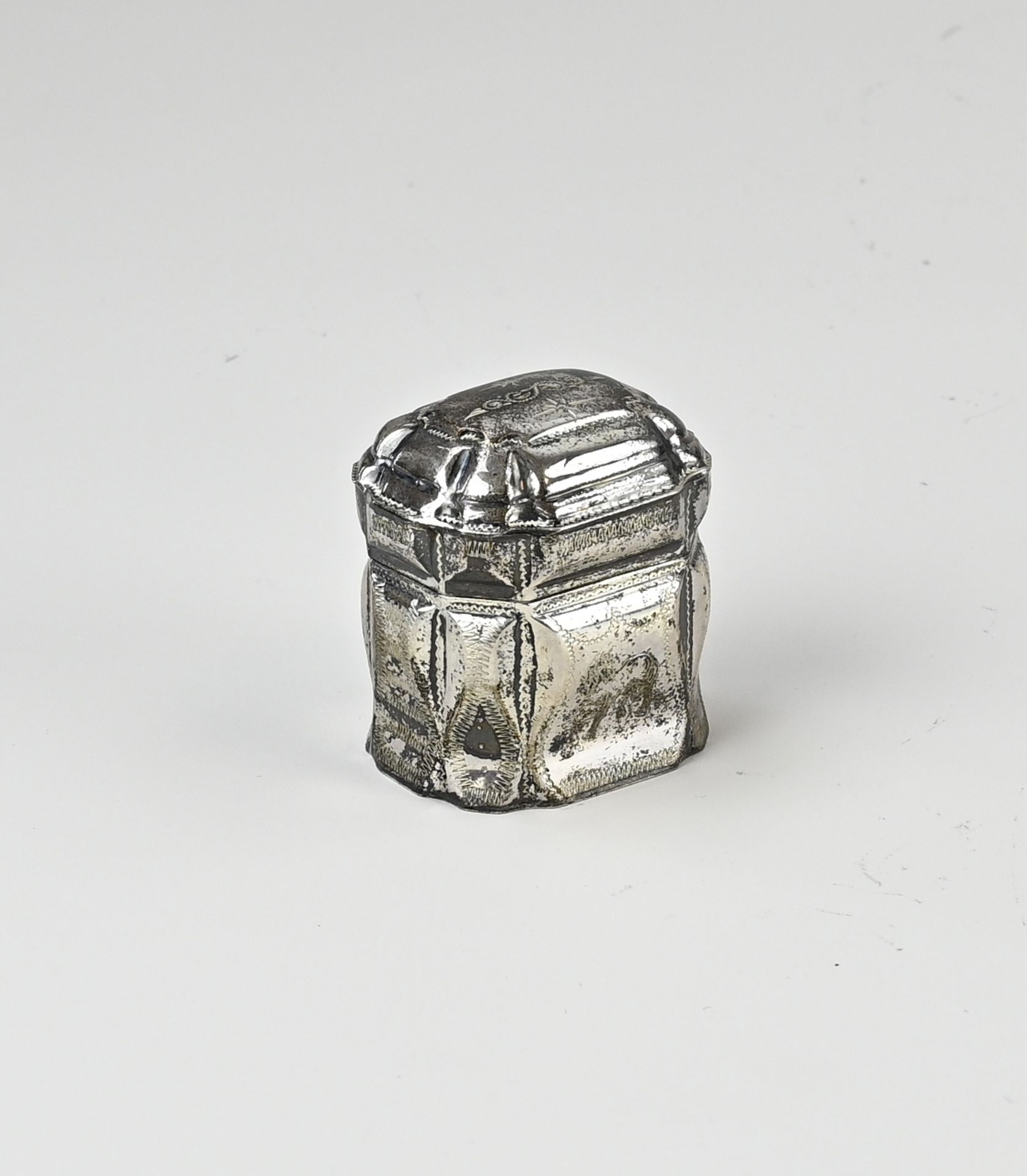 Silver loderein box