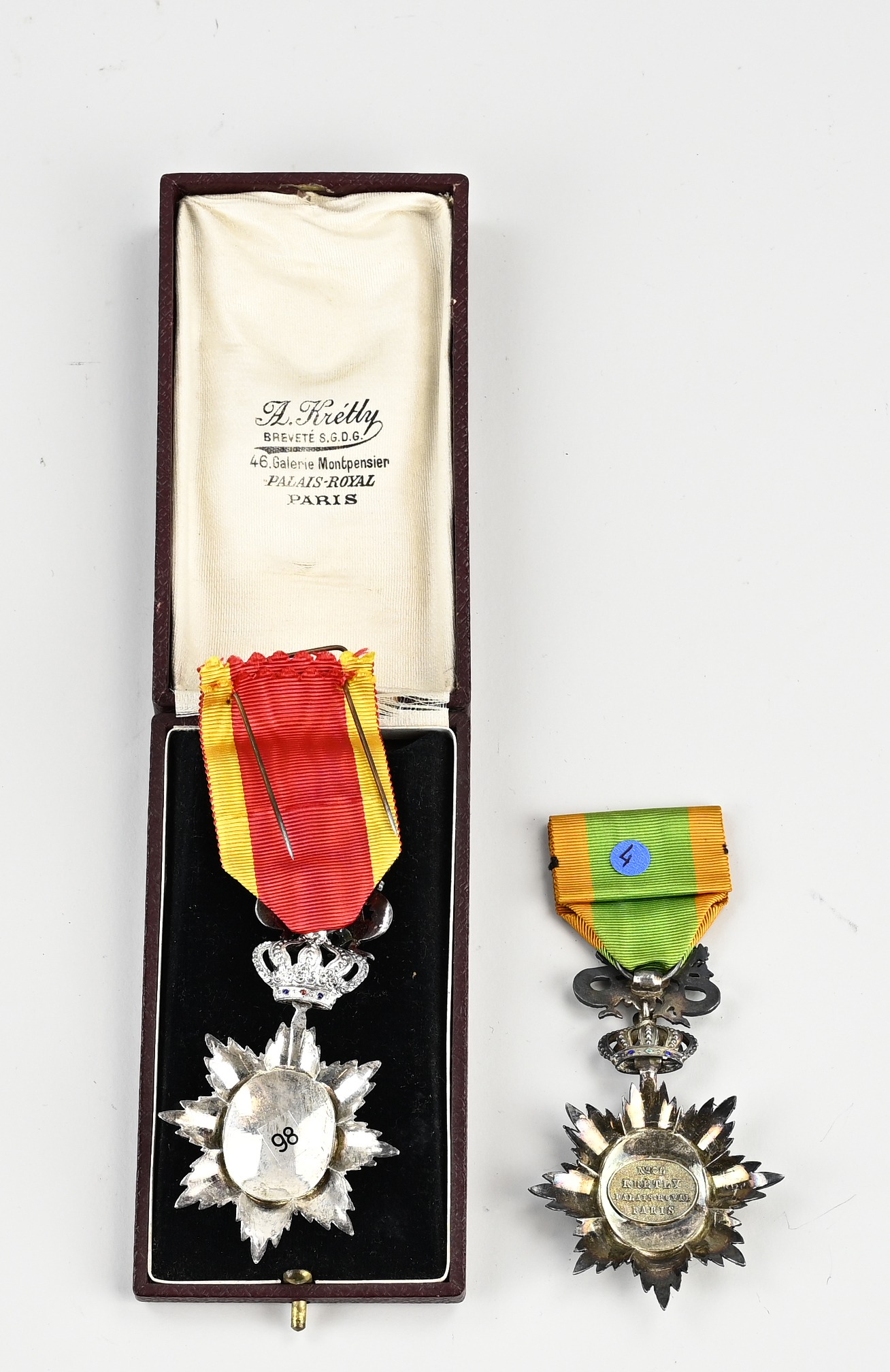 Two antique Indo China medals - Bild 2 aus 2