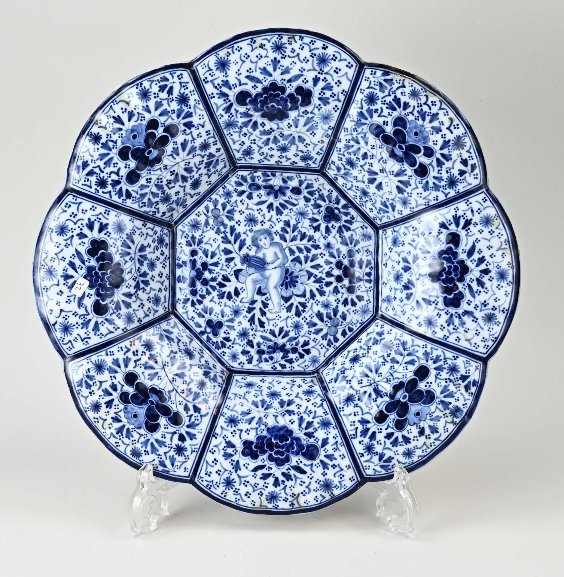 18th century Delft folding dish (De Bijl) Ø 36 cm.