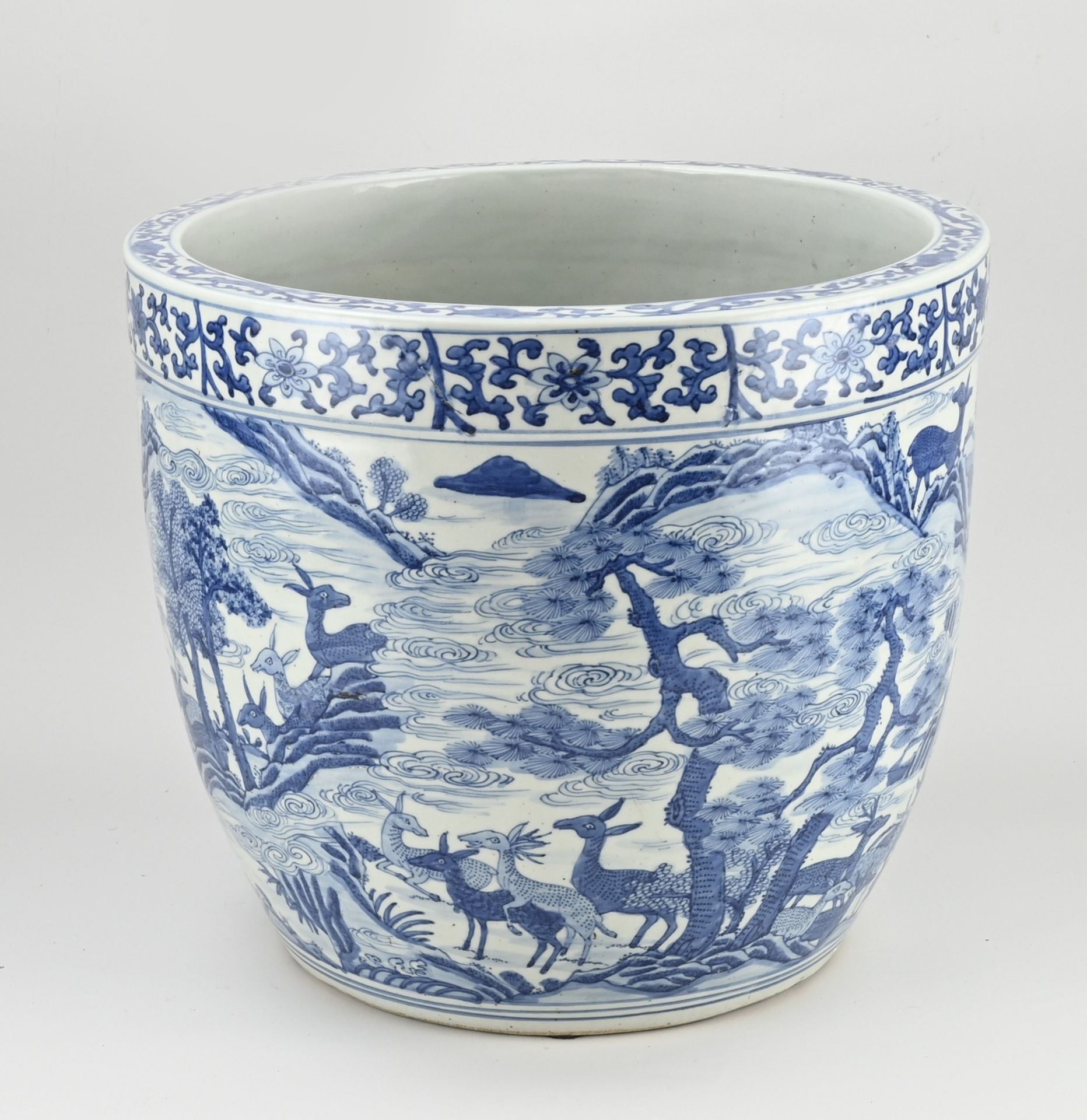 Large Chinese pot, H 36 x Ø 43 cm. - Image 2 of 3