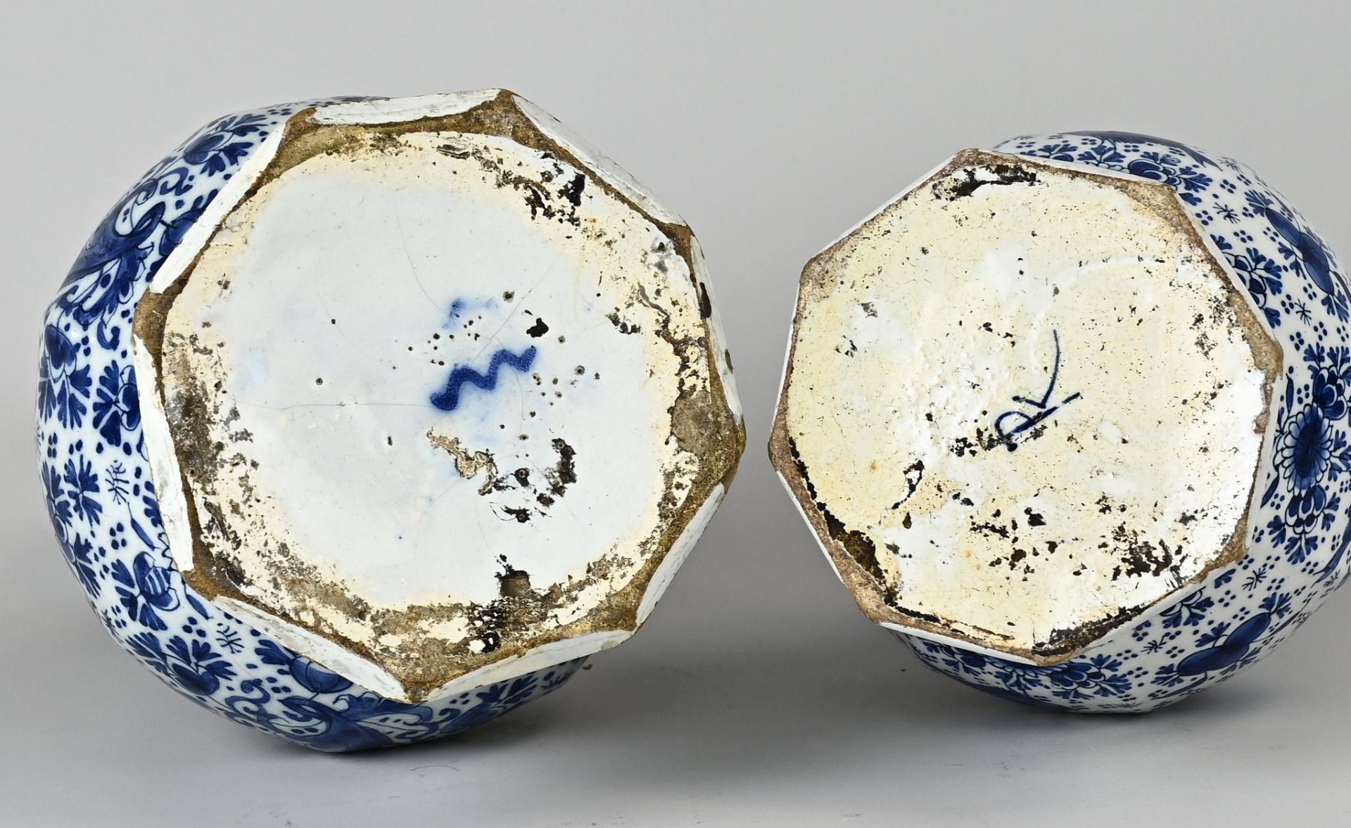 Two 18th century Delft knob vases, H 30-31 cm. - Image 2 of 2