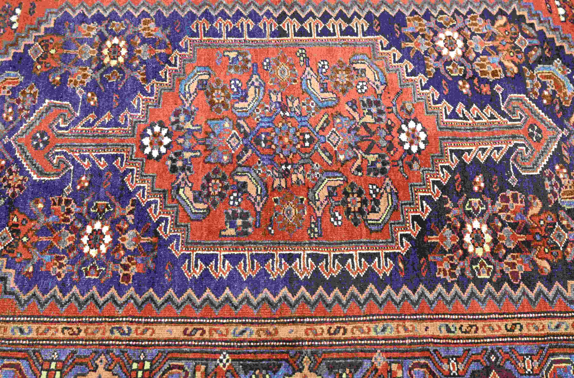 Persian rug, 196 x 137 cm. - Image 2 of 3