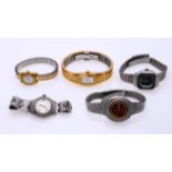 Lot with 5 ladies watches