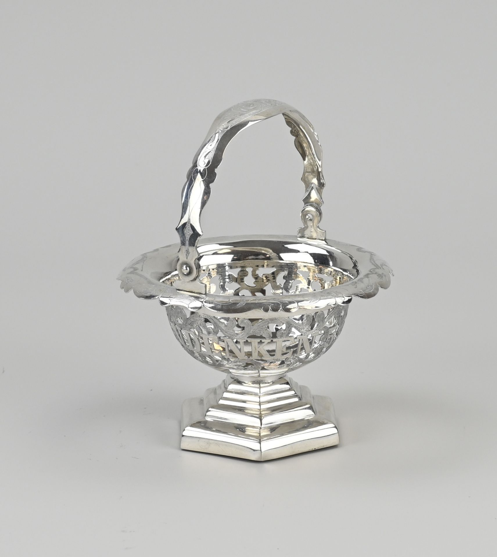 Silver bonbon basket with handle