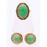 Gold ring & earrings with jade