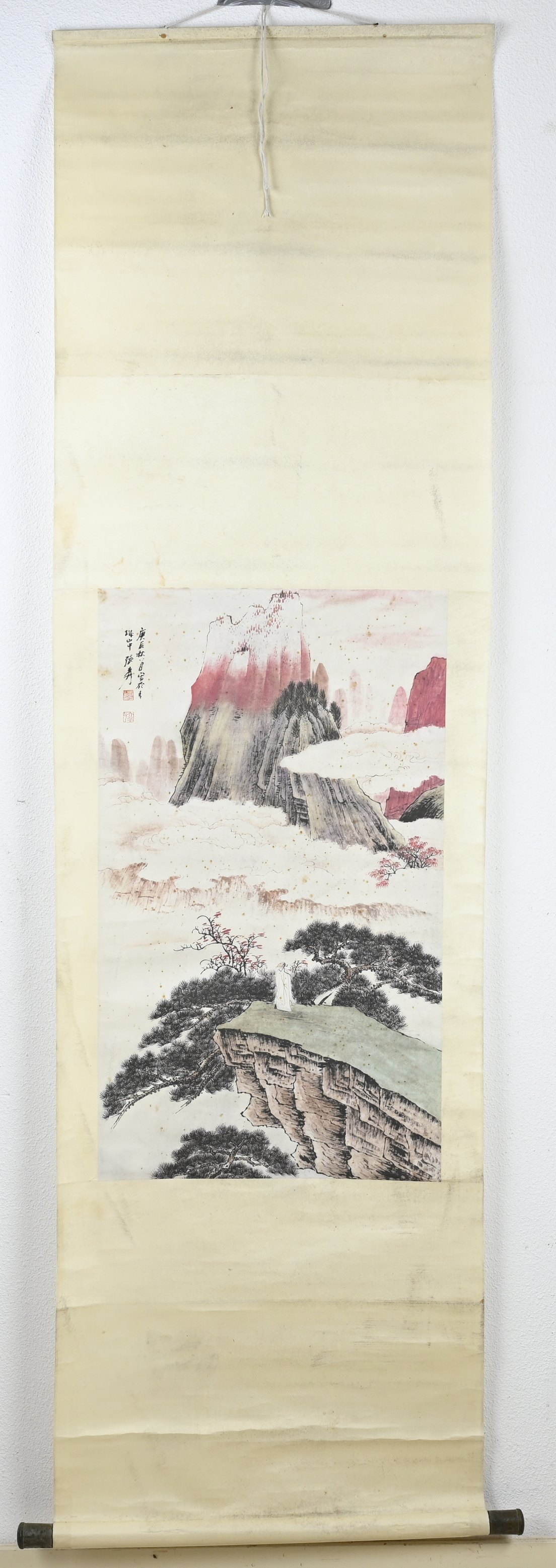 Chinese scroll painting, 83 x 49 cm.