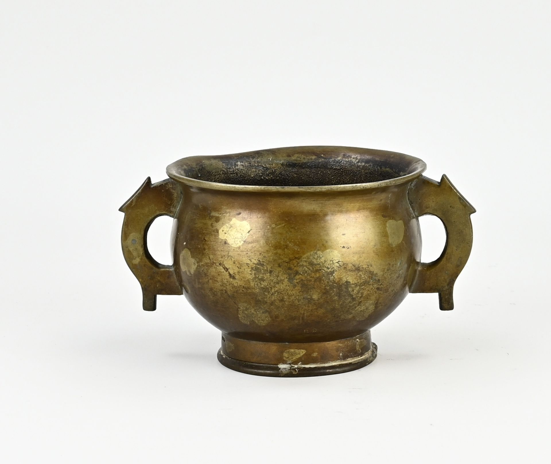 Antique Chinese bronze censer Ø 11.5 cm.