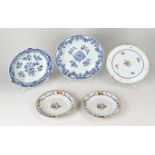 Five 18th century Chinese plates, Ø 19.5 - 26 cm.