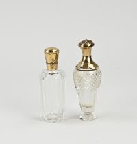 2 Odeur flasks with gold