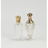 2 Odeur flasks with gold